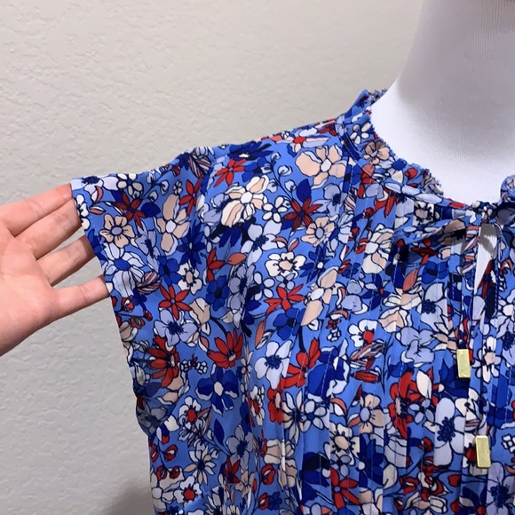 🆕NWT Liz Claiborne Floral Blouse - Picture 4 of 11
